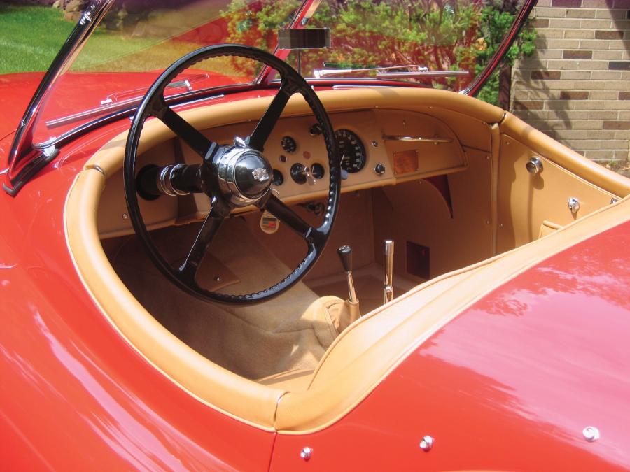  Jaguar XK120 SE Roadster 1951 года  (фото 12 из 19)